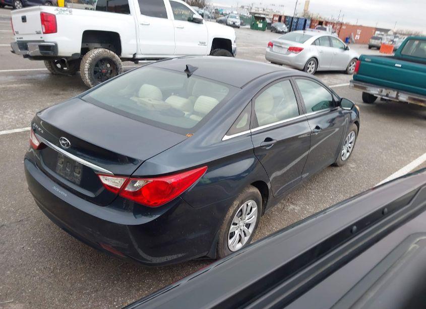 Photo 4 of 2013 Hyundai Sonata GLS (VIN 5NPEB4AC4DH565795)