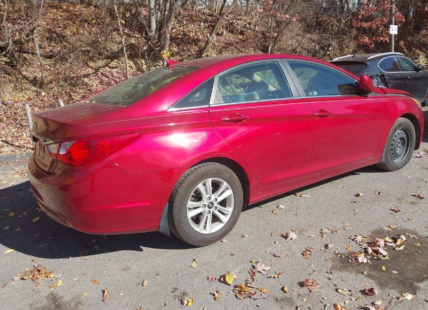 Photo 4 of 2013 Hyundai Sonata GLS (VIN 5NPEB4AC4DH570379)