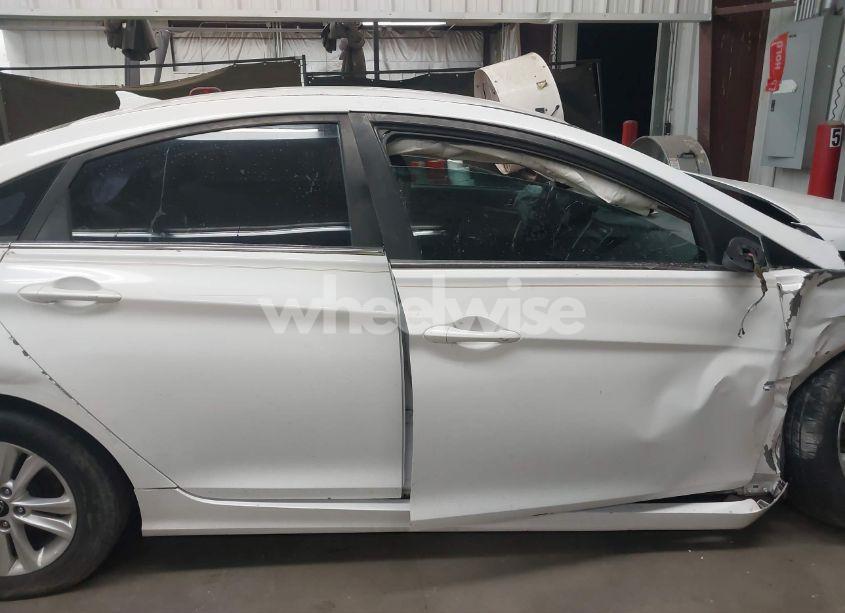 Photo 13 of 2013 Hyundai Sonata GLS (VIN 5NPEB4AC4DH571256)