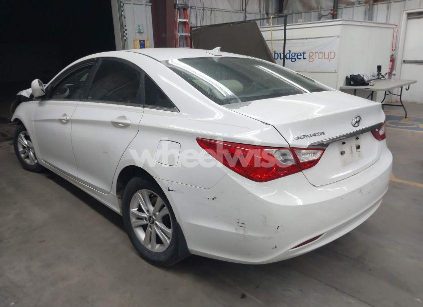 Photo 3 of 2013 Hyundai Sonata GLS (VIN 5NPEB4AC4DH571256)