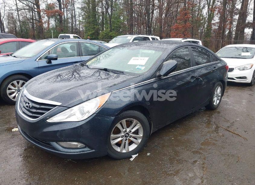 Photo 2 of 2013 Hyundai Sonata GLS (VIN 5NPEB4AC4DH585643)