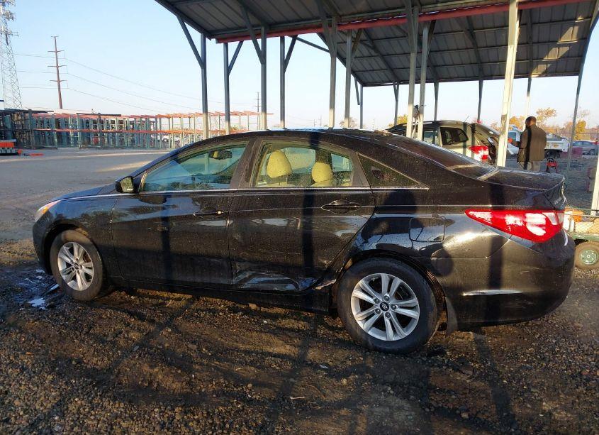 Photo 14 of 2013 Hyundai Sonata GLS (VIN 5NPEB4AC4DH611500)