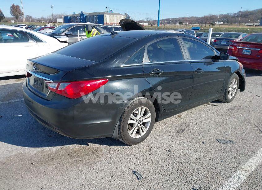 Photo 4 of 2013 Hyundai Sonata GLS (VIN 5NPEB4AC4DH614493)