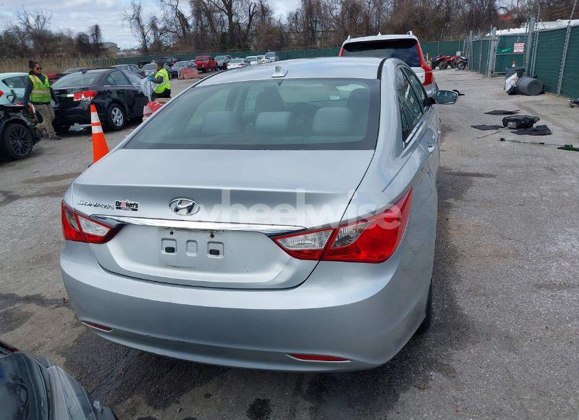 Photo 16 of 2013 Hyundai Sonata GLS (VIN 5NPEB4AC4DH630192)