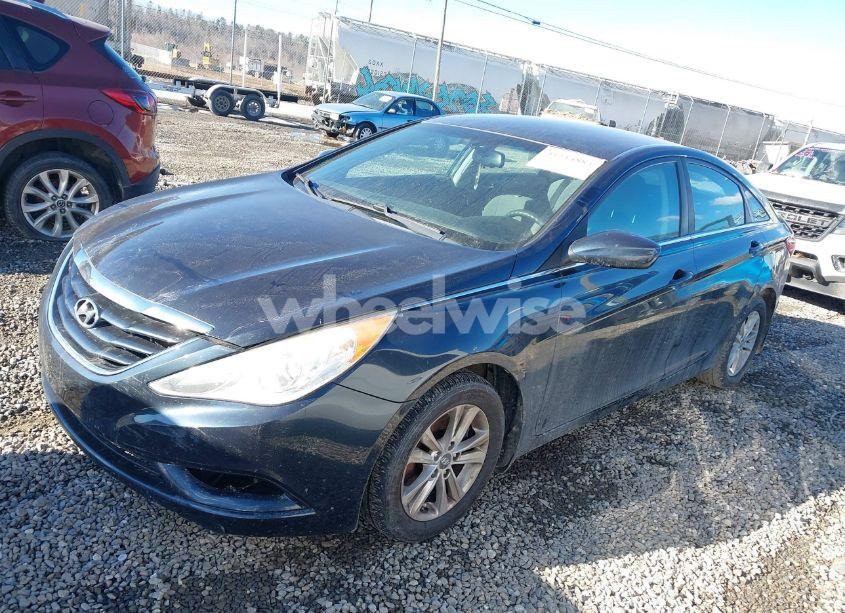 Photo 2 of 2013 Hyundai Sonata GLS (VIN 5NPEB4AC4DH640852)