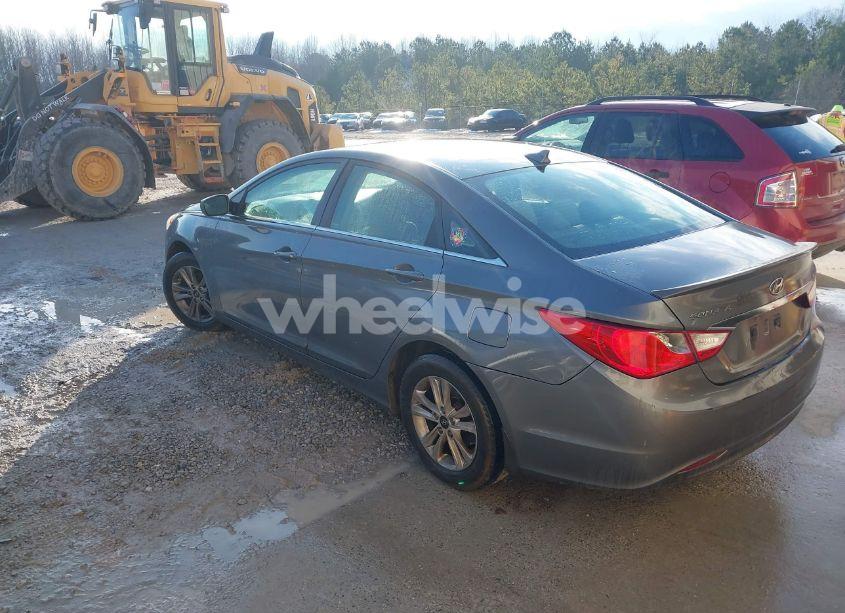 Photo 3 of 2013 Hyundai Sonata GLS (VIN 5NPEB4AC4DH641080)