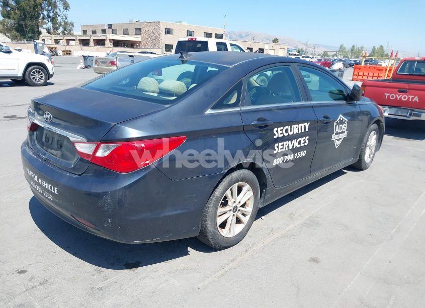 Photo 4 of 2013 Hyundai Sonata GLS (VIN 5NPEB4AC4DH641130)