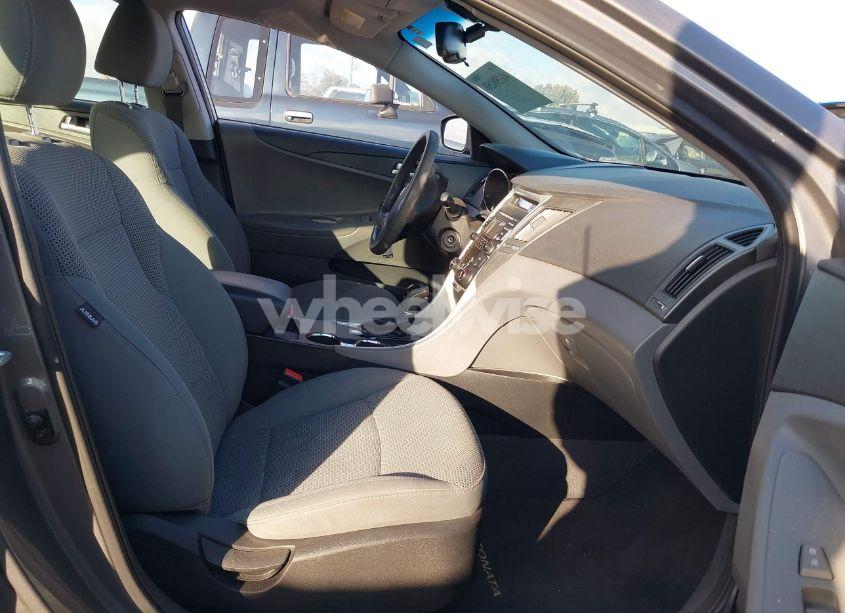 Photo 5 of 2013 Hyundai Sonata GLS (VIN 5NPEB4AC4DH655870)