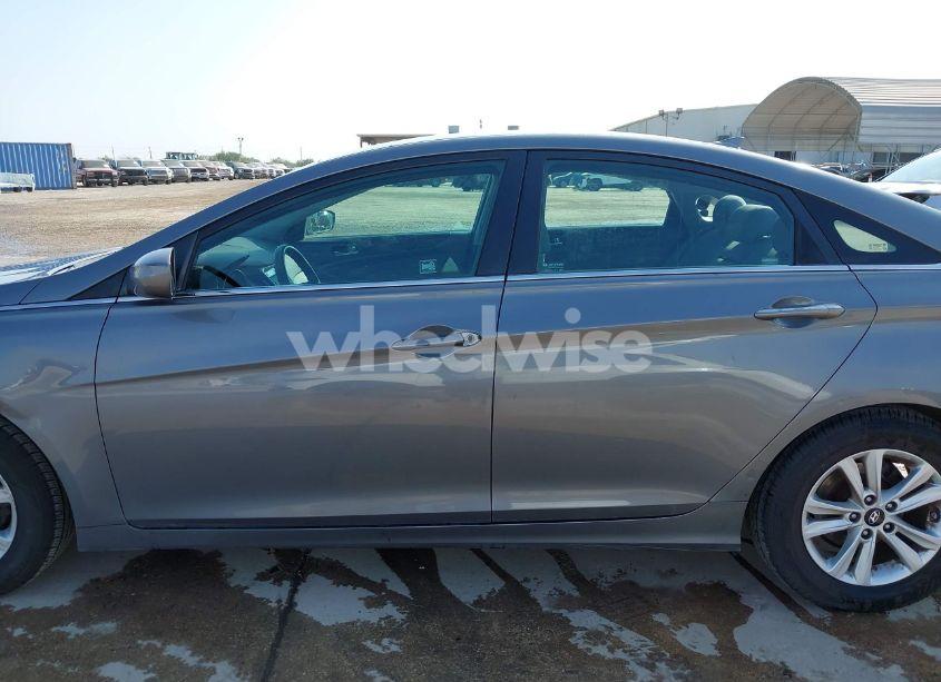 Photo 14 of 2013 Hyundai Sonata GLS (VIN 5NPEB4AC4DH694586)