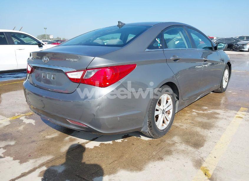 Photo 4 of 2013 Hyundai Sonata GLS (VIN 5NPEB4AC4DH694586)