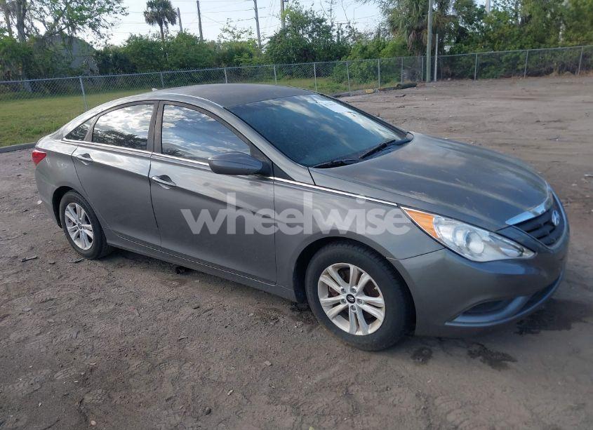 2013 Hyundai Sonata GLS (VIN 5NPEB4AC4DH695916) main photo