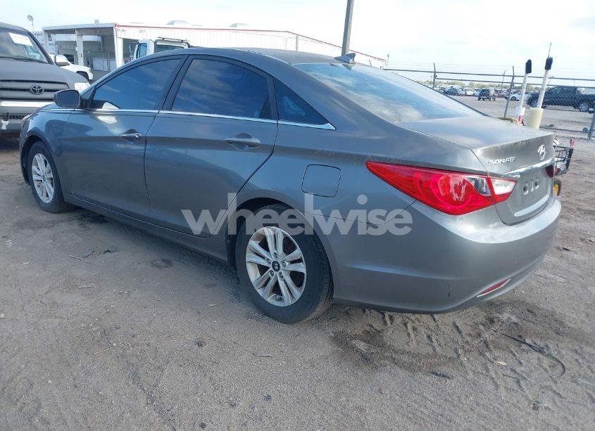 Photo 3 of 2013 Hyundai Sonata GLS (VIN 5NPEB4AC4DH695916)