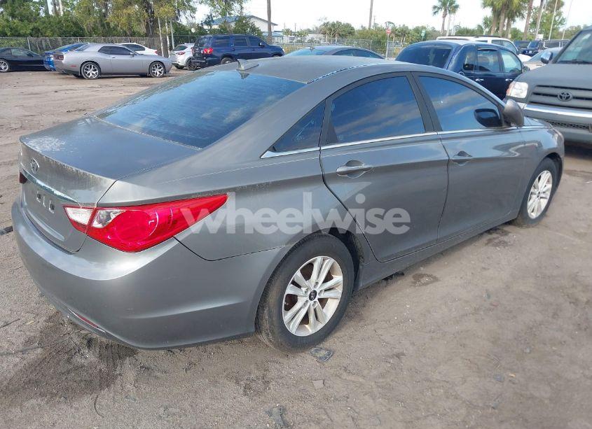 Photo 4 of 2013 Hyundai Sonata GLS (VIN 5NPEB4AC4DH695916)