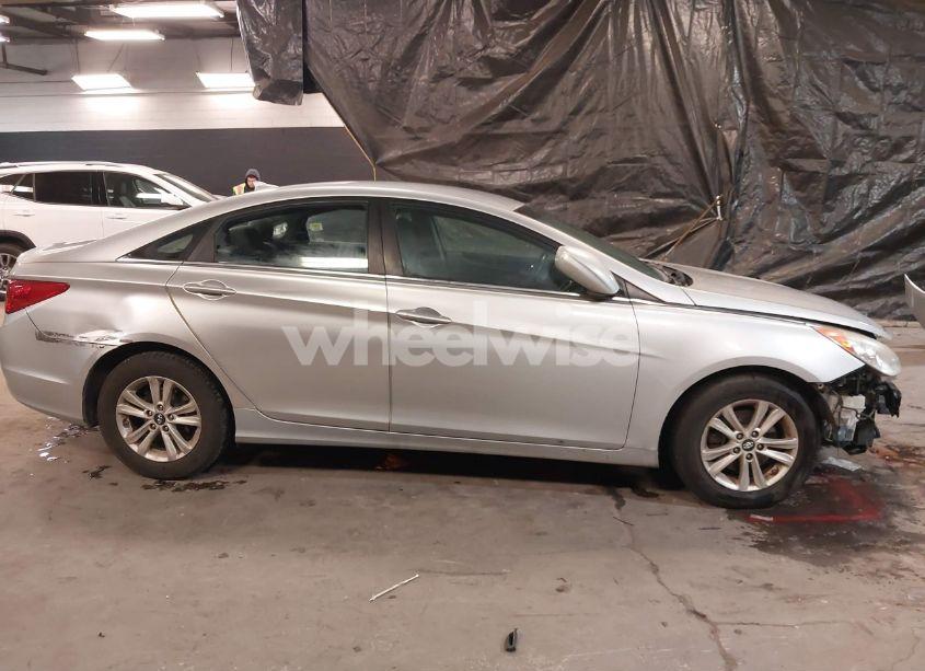 Photo 14 of 2013 Hyundai Sonata GLS (VIN 5NPEB4AC4DH700256)