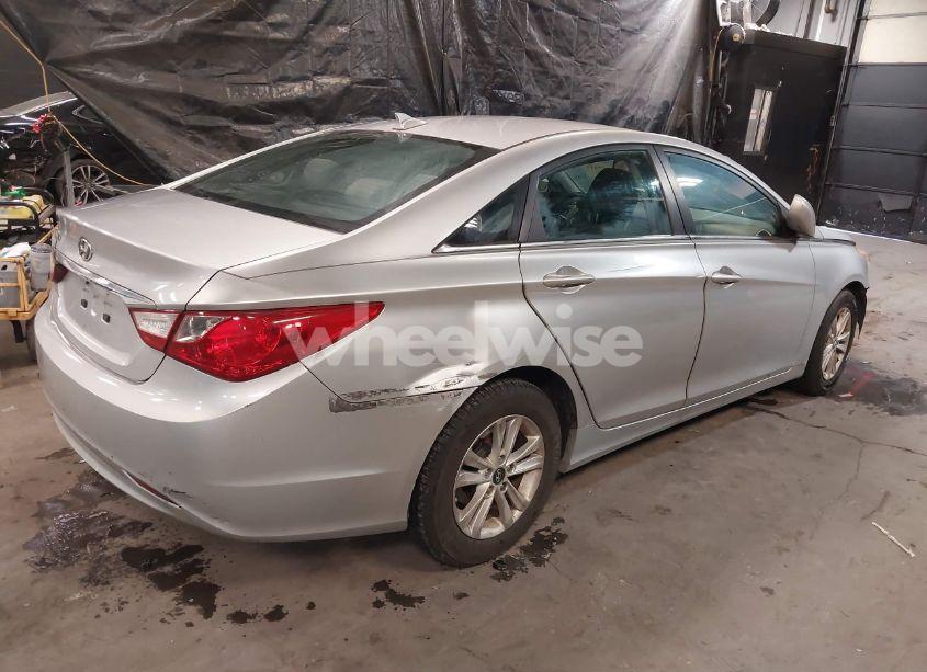 Photo 4 of 2013 Hyundai Sonata GLS (VIN 5NPEB4AC4DH700256)