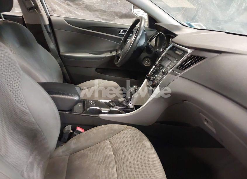 Photo 5 of 2013 Hyundai Sonata GLS (VIN 5NPEB4AC4DH700256)