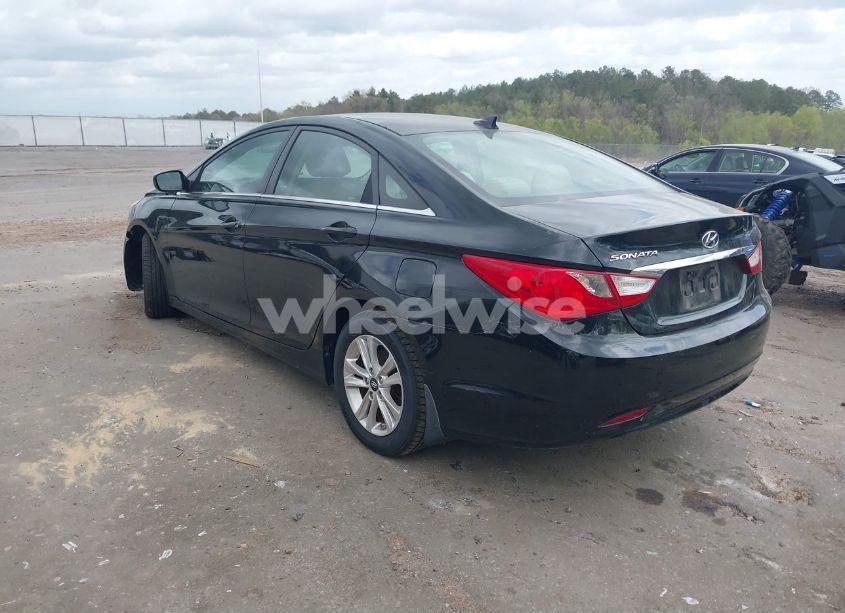 Photo 3 of 2013 Hyundai Sonata GLS (VIN 5NPEB4AC4DH705716)