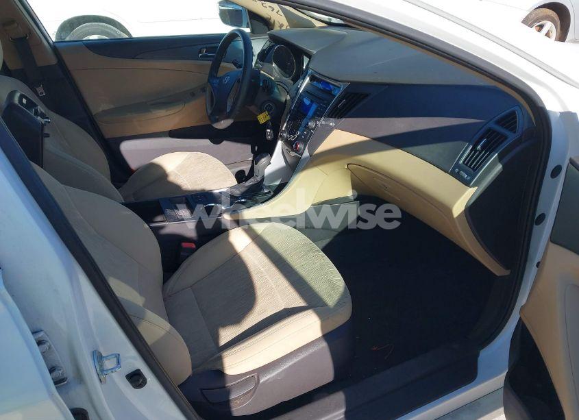 Photo 5 of 2013 Hyundai Sonata GLS (VIN 5NPEB4AC4DH738957)