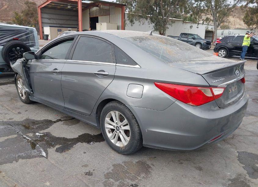 Photo 3 of 2013 Hyundai Sonata GLS (VIN 5NPEB4AC4DH747156)