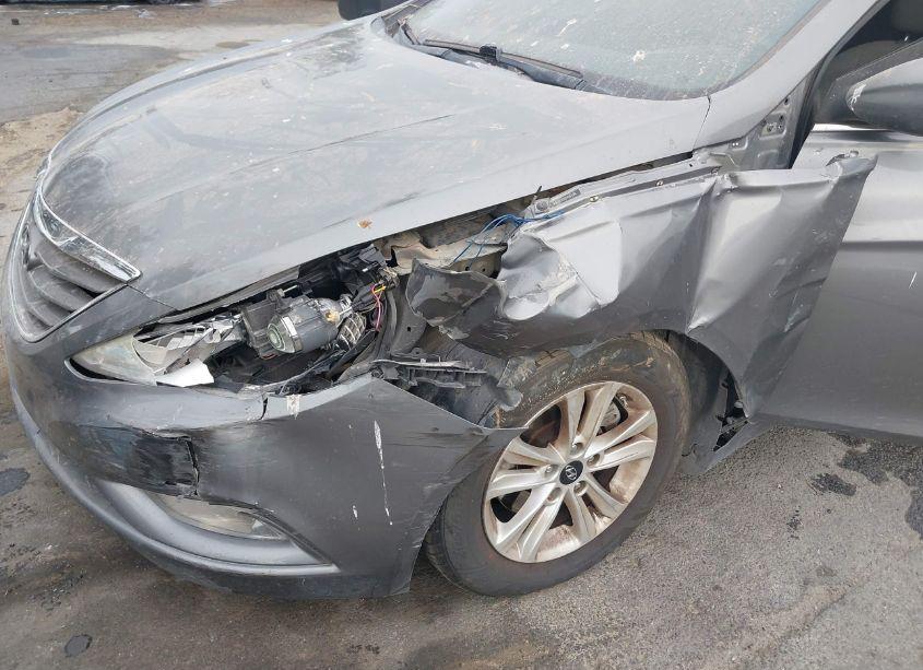 Photo 6 of 2013 Hyundai Sonata GLS (VIN 5NPEB4AC4DH747156)