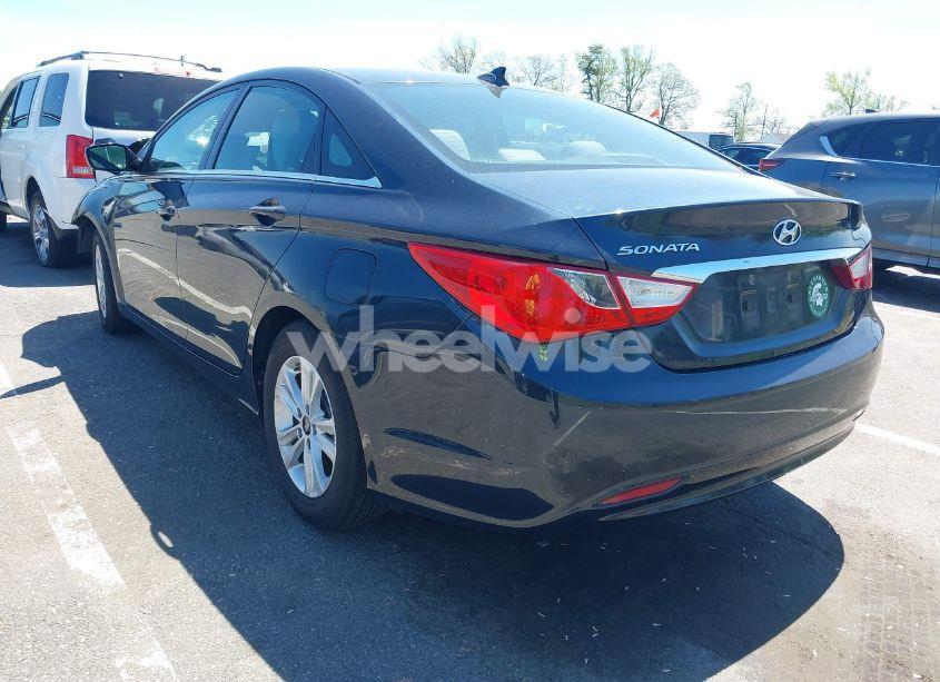 Photo 3 of 2013 Hyundai Sonata GLS (VIN 5NPEB4AC4DH748145)
