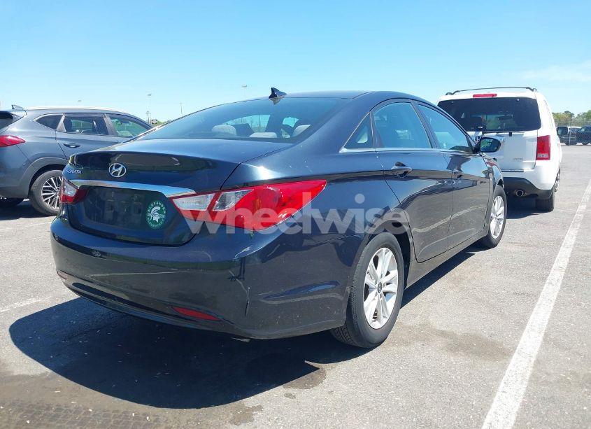 Photo 4 of 2013 Hyundai Sonata GLS (VIN 5NPEB4AC4DH748145)