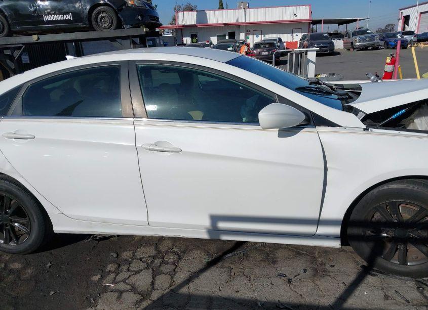 Photo 13 of 2013 Hyundai Sonata GLS (VIN 5NPEB4AC4DH772400)