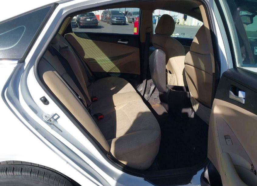 Photo 8 of 2013 Hyundai Sonata GLS (VIN 5NPEB4AC4DH772400)