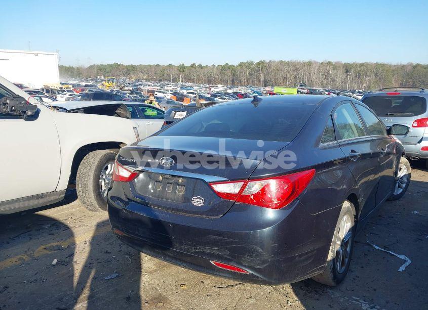 Photo 4 of 2013 Hyundai Sonata GLS (VIN 5NPEB4AC4DH775376)