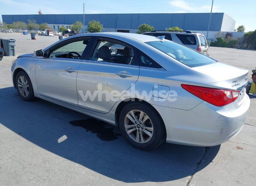 Photo 3 of 2013 Hyundai Sonata GLS (VIN 5NPEB4AC4DH785860)