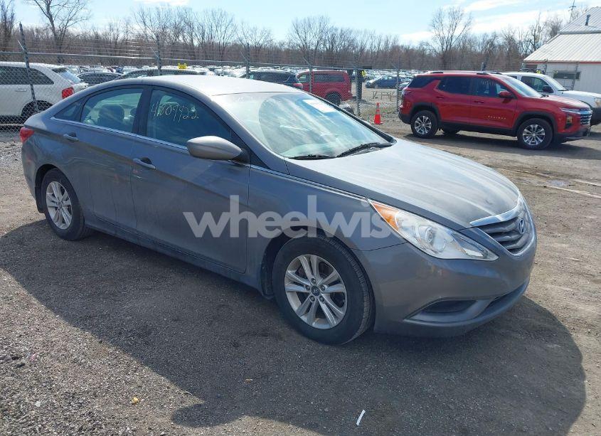 2013 Hyundai Sonata GLS (VIN 5NPEB4AC4DH785955) main photo