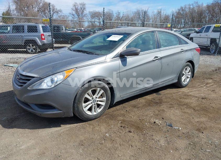 Photo 2 of 2013 Hyundai Sonata GLS (VIN 5NPEB4AC4DH785955)