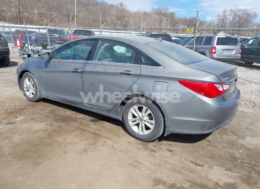 Photo 3 of 2013 Hyundai Sonata GLS (VIN 5NPEB4AC4DH785955)
