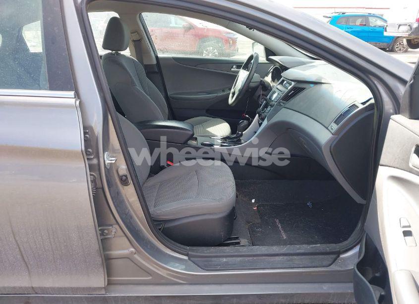 Photo 5 of 2013 Hyundai Sonata GLS (VIN 5NPEB4AC4DH785955)