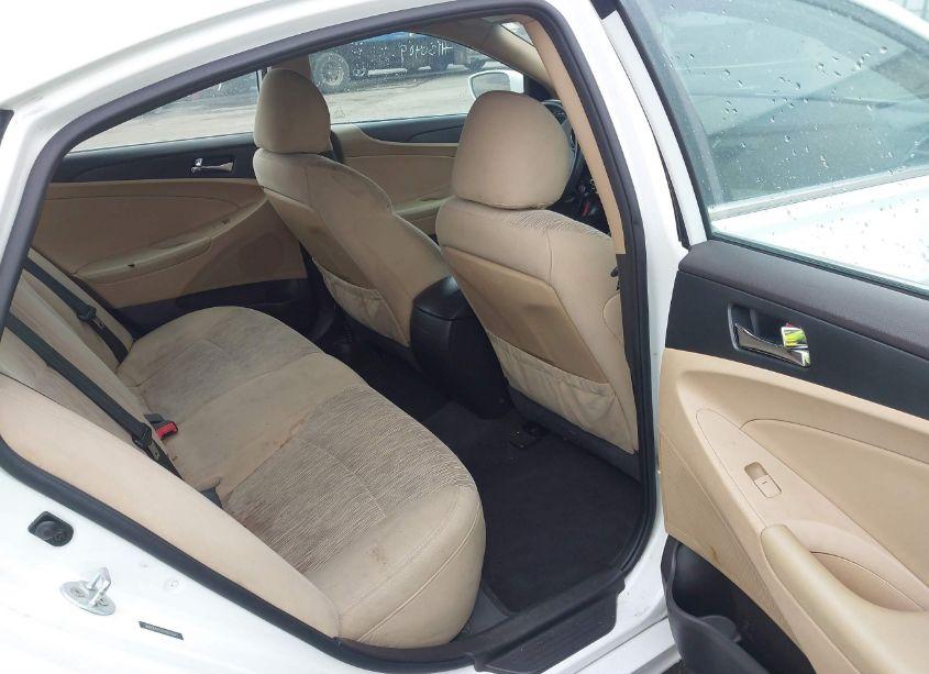 Photo 8 of 2013 Hyundai Sonata GLS (VIN 5NPEB4AC4DH802043)