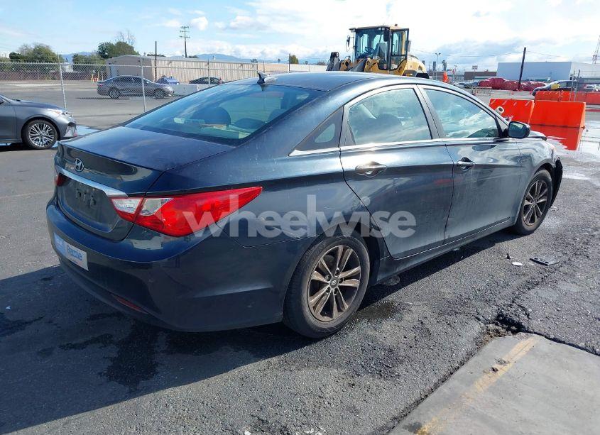 Photo 4 of 2013 Hyundai Sonata GLS (VIN 5NPEB4AC4DH803094)