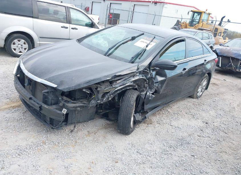 Photo 2 of 2013 Hyundai Sonata GLS (VIN 5NPEB4AC4DH811227)