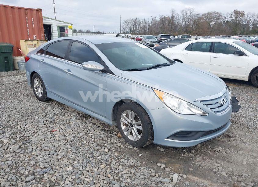 2014 Hyundai Sonata GLS (VIN 5NPEB4AC4EH823945) main photo