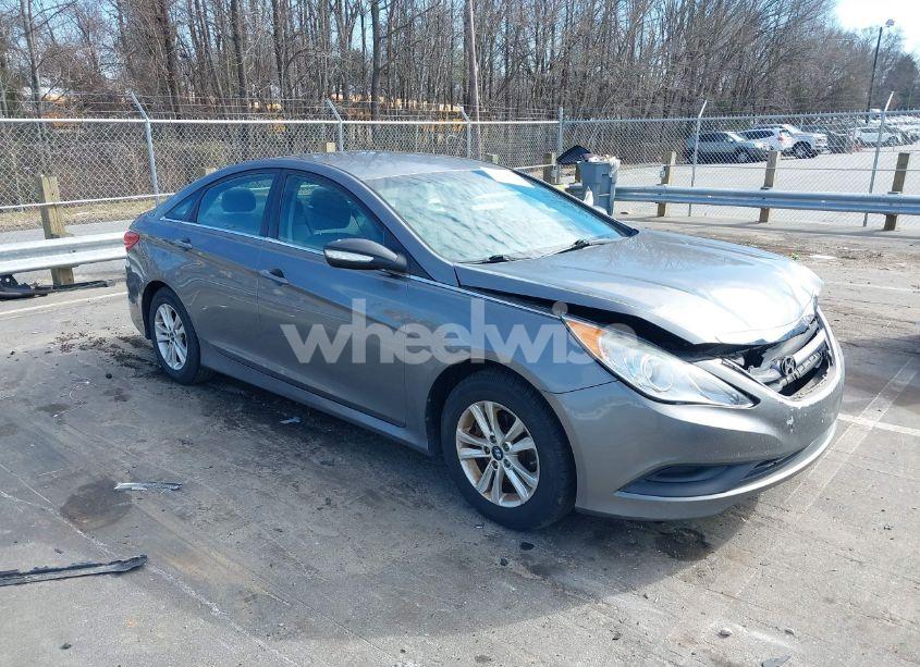 2014 Hyundai Sonata GLS (VIN 5NPEB4AC4EH943292) main photo