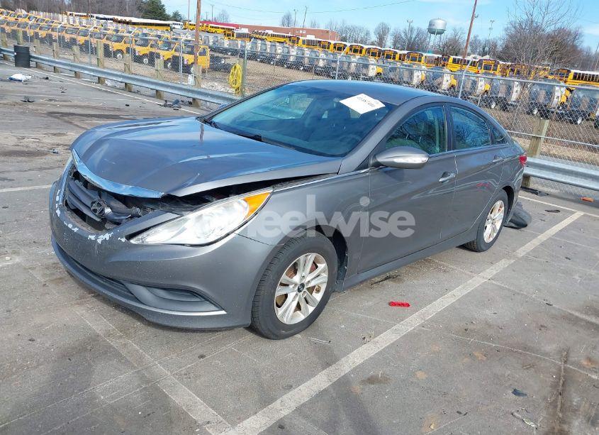 Photo 2 of 2014 Hyundai Sonata GLS (VIN 5NPEB4AC4EH943292)