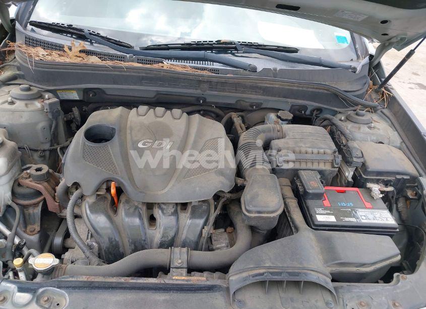 Photo 10 of 2011 Hyundai Sonata GLS (VIN 5NPEB4AC5BH025188)