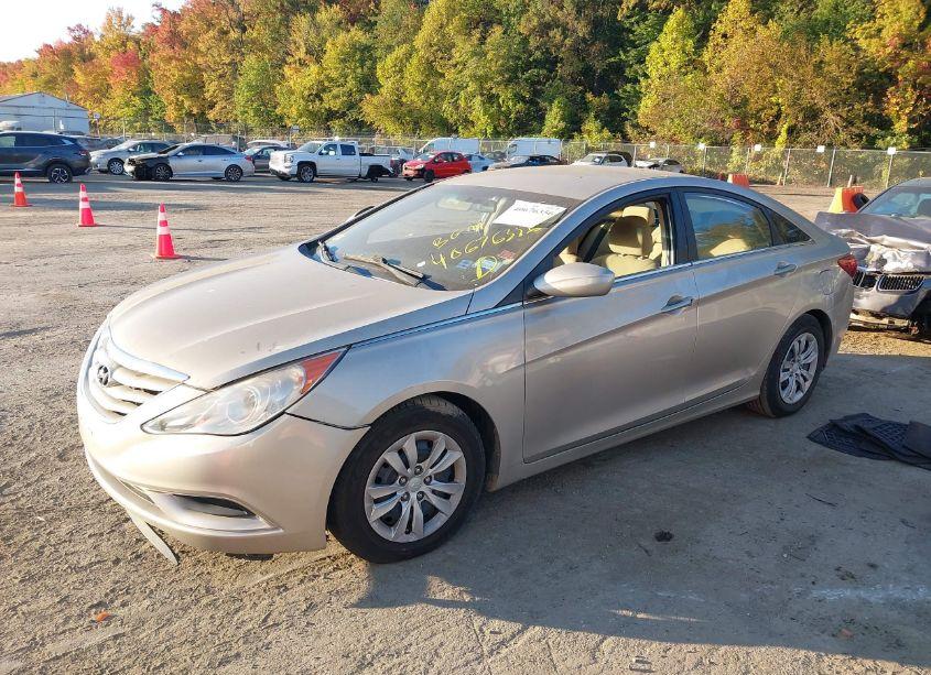 Photo 2 of 2011 Hyundai Sonata GLS (VIN 5NPEB4AC5BH037454)