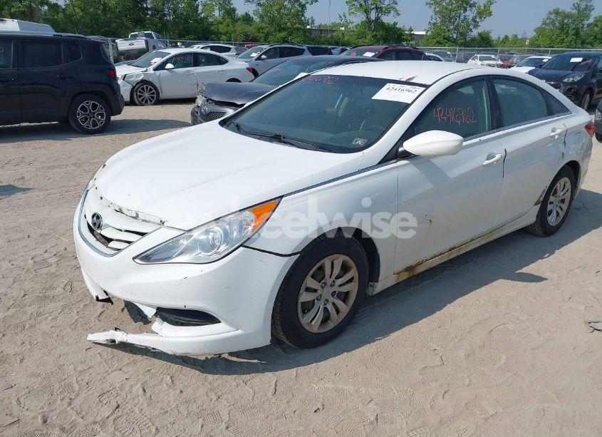 Photo 2 of 2011 Hyundai Sonata GLS (VIN 5NPEB4AC5BH080255)