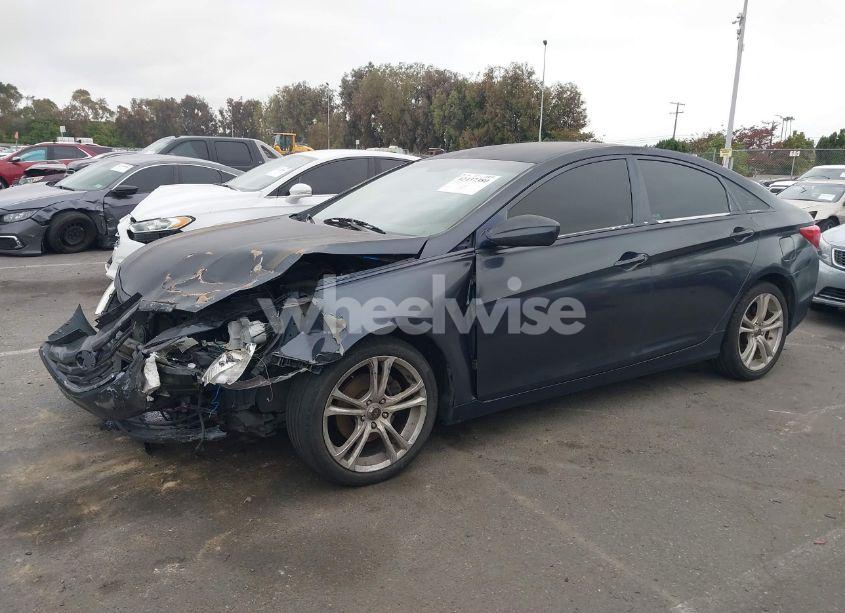 Photo 2 of 2011 Hyundai Sonata GLS (VIN 5NPEB4AC5BH097332)