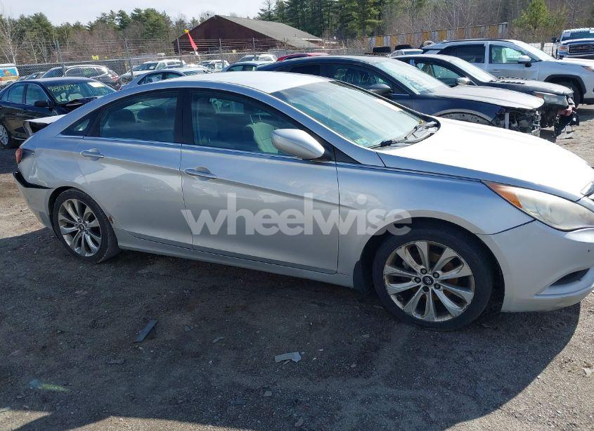 Photo 13 of 2011 Hyundai Sonata GLS (VIN 5NPEB4AC5BH111987)