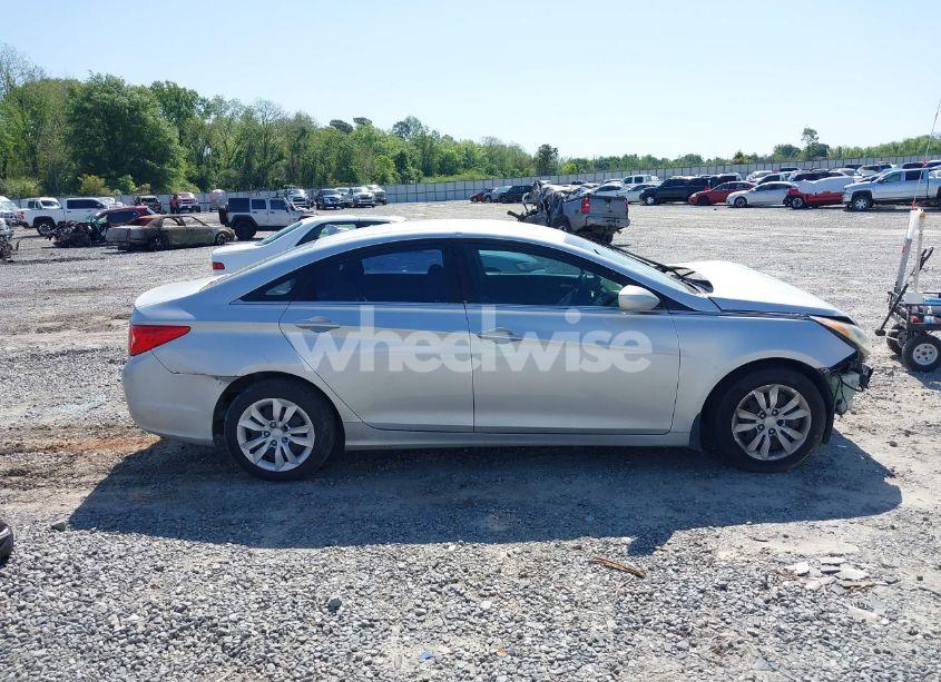 Photo 13 of 2011 Hyundai Sonata GLS (VIN 5NPEB4AC5BH242045)