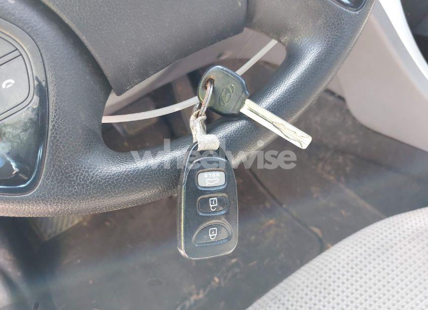 Photo 11 of 2011 Hyundai Sonata GLS (VIN 5NPEB4AC5BH296025)