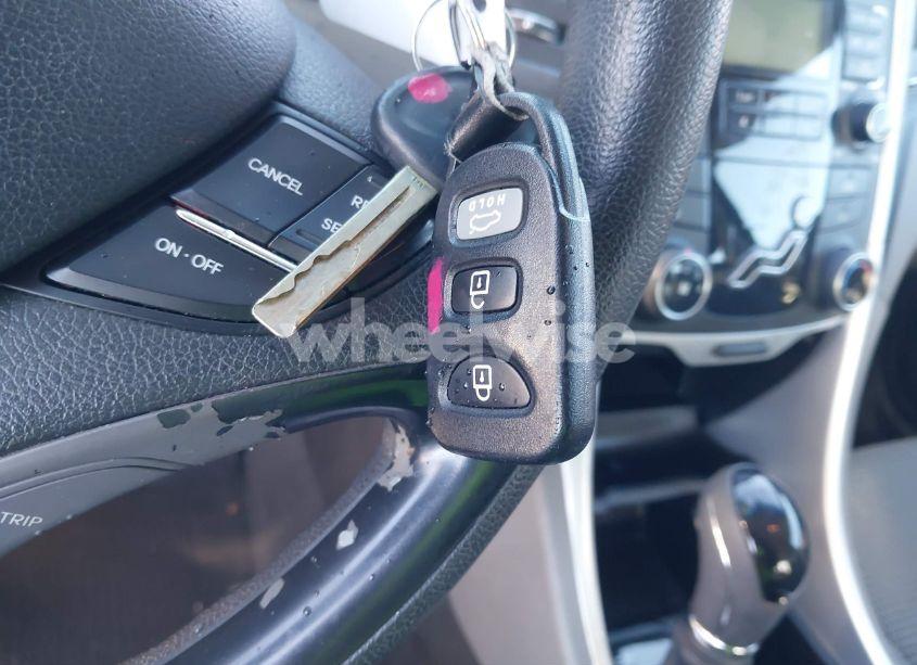 Photo 11 of 2011 Hyundai Sonata GLS (VIN 5NPEB4AC5BH299295)