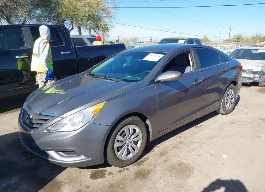 Photo 2 of 2012 Hyundai Sonata GLS (VIN 5NPEB4AC5CH310135)