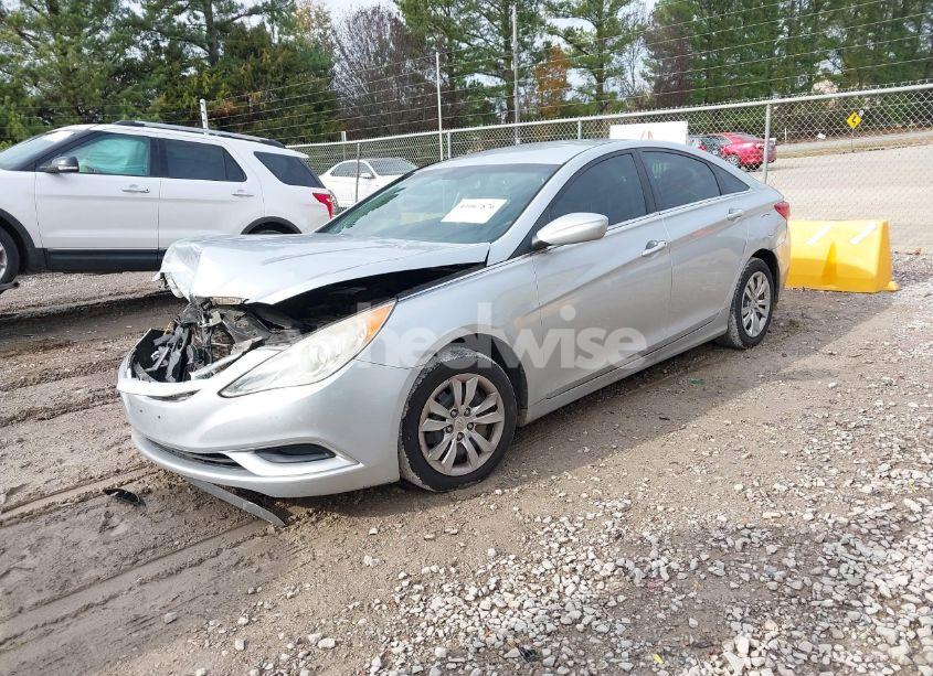 Photo 2 of 2012 Hyundai Sonata GLS (VIN 5NPEB4AC5CH333172)